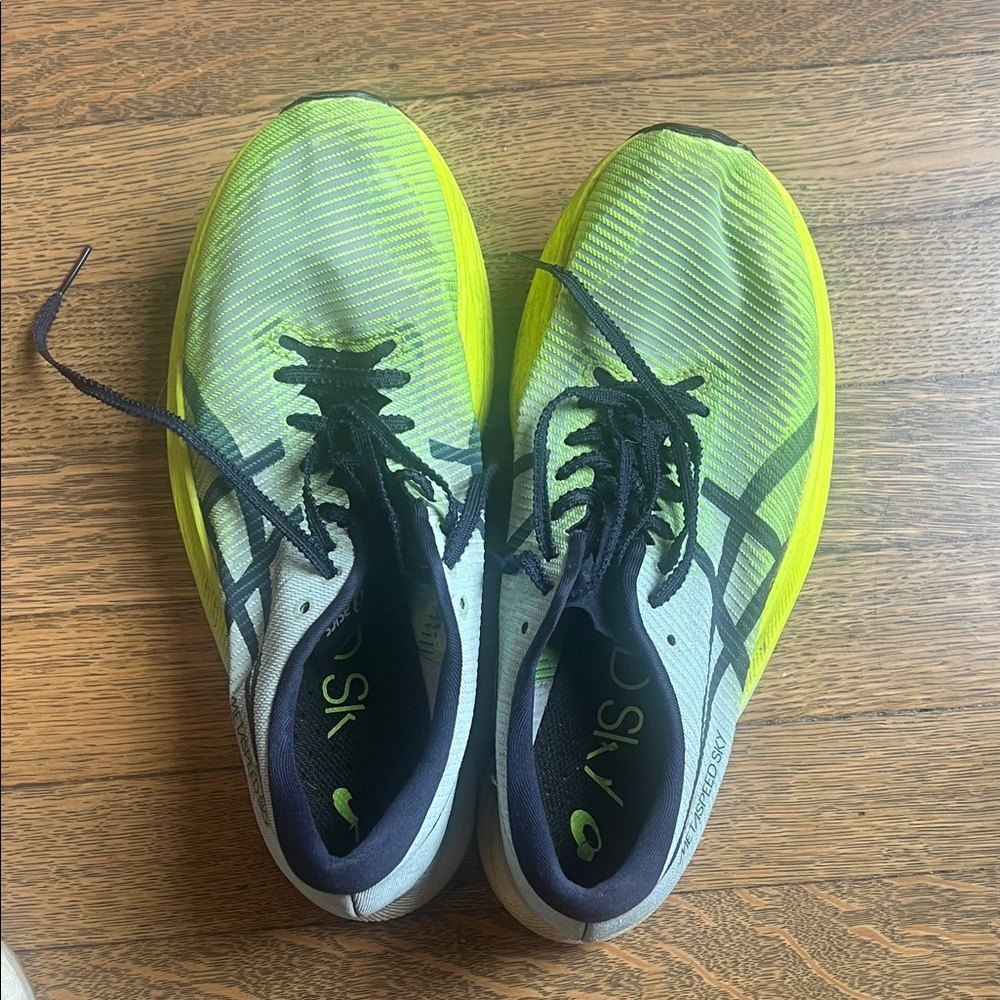 Asics Metaspeed Edge Carbon racing shoes Neon Yellow